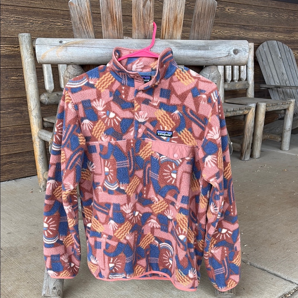 Patagonia Pink and Orange Sweater